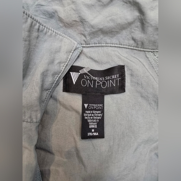 VICTORIA'S SECRET On Point Hottie Light Green Half Zipper Jacket. Size M - Picture 2 of 9